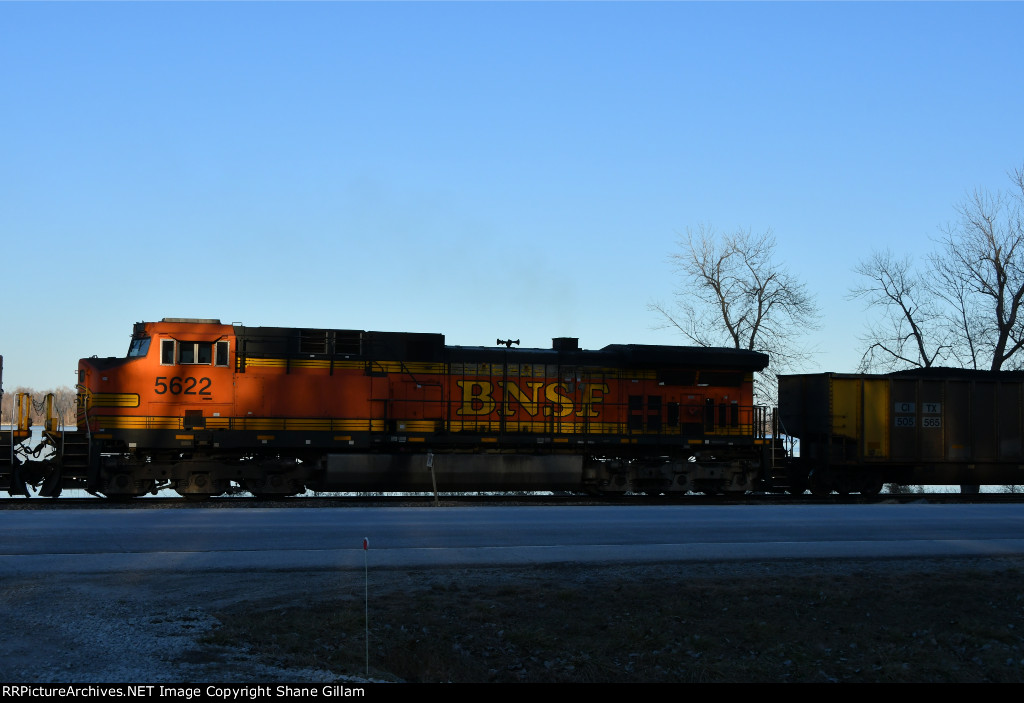 BNSF 5622